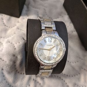 Vintage Women's Valletta Watch (needs battery)